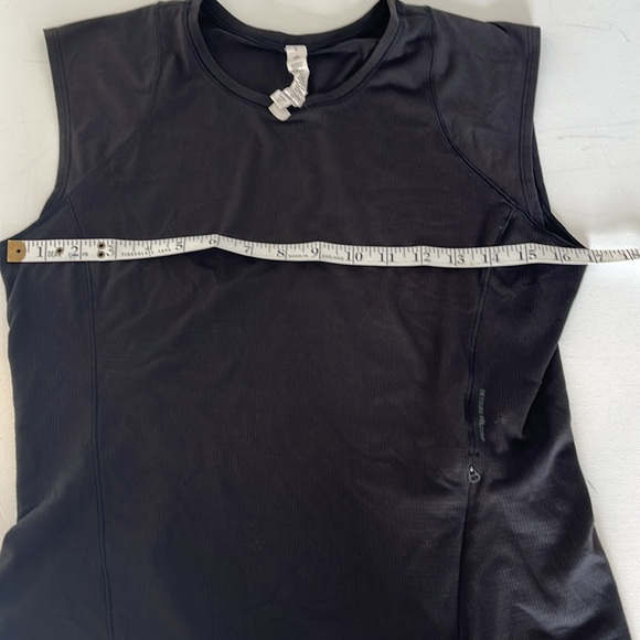 Lululemon Black Cap Sleeve Hiking Tank - Picture 7 of 9